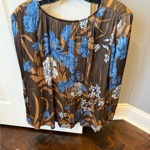 NWT Current Air Pleated Botanical Print Blouse